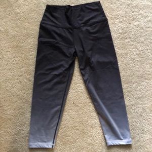 Cropped aerie workout leggings